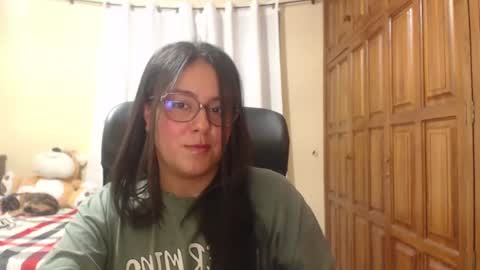 Snapshot of venus_cat_ chatting on 07-12-26, 01:51 Venus online show from 07-12-26, 01:51