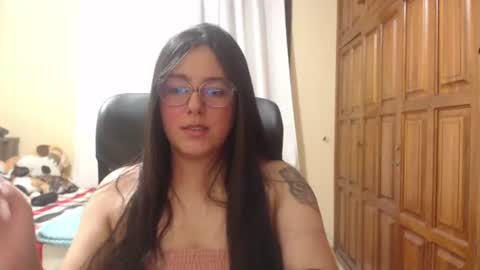 Snapshot of venus_cat_ chatting on 07-18-26, 04:27 Venus online show from 07-18-26, 04:27