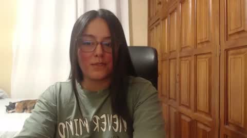 Snapshot of venus_cat_ chatting on 07-30-26, 04:22 Venus online show from 07-30-26, 04:22
