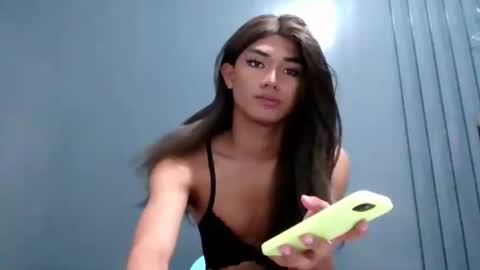 VenusDelicious online show from 12-21-25, 10:06