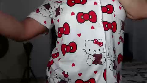 venus_menoza online show from 10-17-25, 09:50