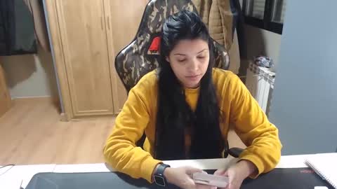 Snapshot of venus_sensual69 chatting on 02-17-25, 08:36 Venus independent model online show from 02-17-25, 08:36