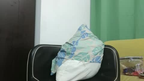 Luisa online show from 01-08-25, 04:12