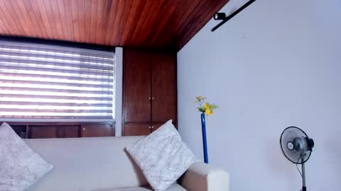 Venus Cooper Everyday From 1400 to 2200 Col Time online show from 01-17-26, 07:28