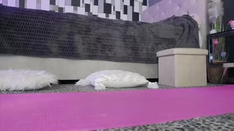 venusinylons online show from 03-04-26, 02:01