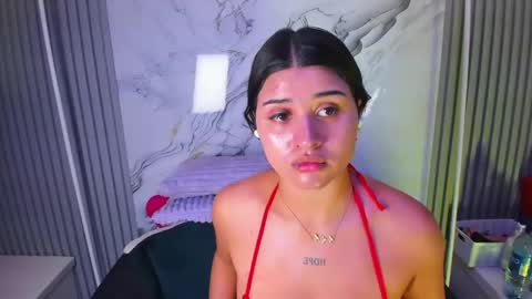Snapshot of venusowen_ chatting on 05-05-26, 02:03 Venusowen online show from 05-05-26, 02:03