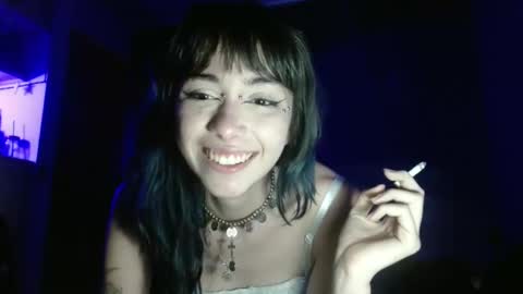 Snapshot of venuss6666 chatting on 02-05-25, 02:40 Venus online show from 02-05-25, 02:40