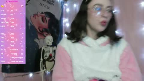  . .      online show from 03-07-25, 12:23