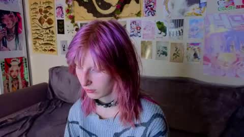 Erica online show from 05-12-26, 08:17