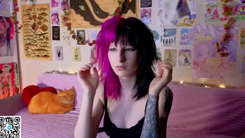 Erica online show from 05-21-26, 08:05