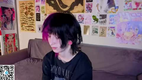 Erica online show from 05-25-26, 08:15