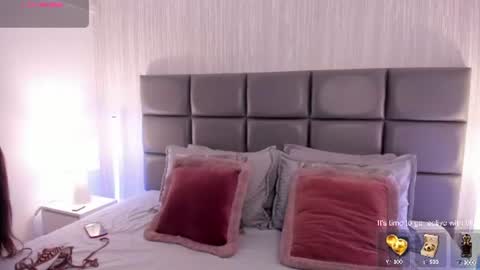 Snapshot of vera_price_ chatting on 06-15-26, 12:40 Vera online show from 06-15-26, 12:40
