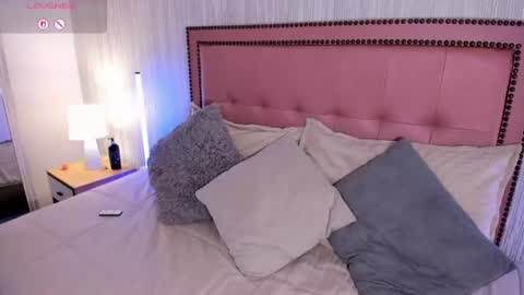 Snapshot of vera_price_ chatting on 07-15-26, 04:12 Vera online show from 07-15-26, 04:12