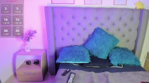 Snapshot of vera_queen_ chatting on 07-25-26, 12:20 Vera Queen online show from 07-25-26, 12:20