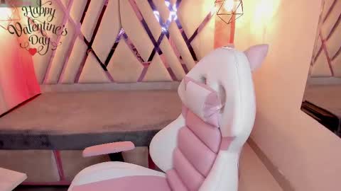 Domelipa  online show from 02-14-25, 02:44