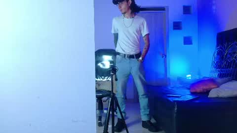 vergil_noir online show from 07-09-26, 04:16