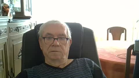 Snapshot of vergne50 chatting on 04-08-26, 06:35 vergne50 online show from 04-08-26, 06:35