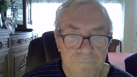 Snapshot of vergne50 chatting on 04-10-26, 06:29 vergne50 online show from 04-10-26, 06:29