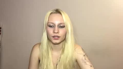 Snapshot of verlaclineman chatting on 07-30-26, 09:36 Freya online show from 07-30-26, 09:36