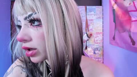     online show from 04-21-26, 11:40