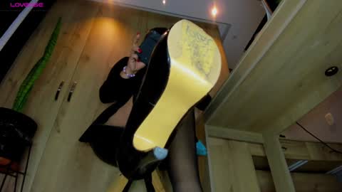 Snapshot of vero_starxx chatting on 01-30-25, 03:00 Goddess Veronica online show from 01-30-25, 03:00