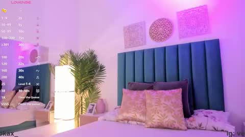 Snapshot of verokax chatting on 10-15-25, 11:54 Vero online show from 10-15-25, 11:54