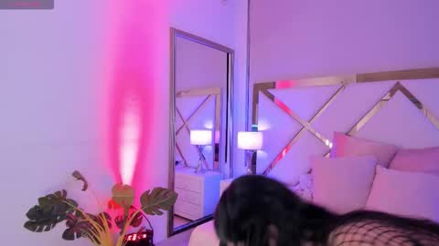 Snapshot of verokax chatting on 11-08-25, 04:34 Vero online show from 11-08-25, 04:34