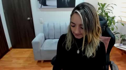 Catalina online show from 02-27-25, 05:04