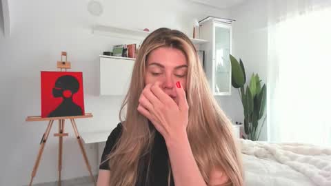 Lolitalolz online show from 05-05-26, 02:25