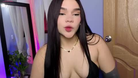 veronica_118 online show from 04-12-26, 05:23