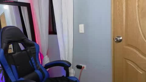 Snapshot of veronica_118 chatting on 05-05-26, 01:24 veronica_118 online show from 05-05-26, 01:24