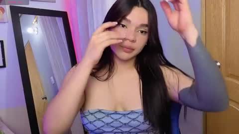 Snapshot of veronica_118 chatting on 06-19-26, 04:50 veronica_118 online show from 06-19-26, 04:50