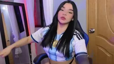 Snapshot of veronica_118 chatting on 07-07-26, 02:25 veronica_118 online show from 07-07-26, 02:25