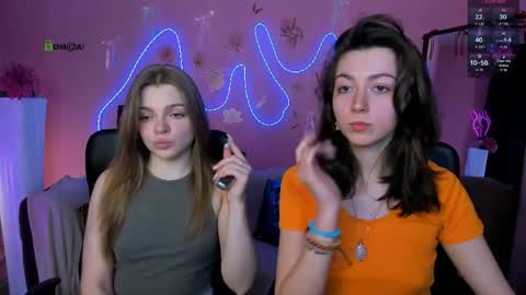 Snapshot of veronica_bubble chatting on 04-29-26, 07:20 Ronni online show from 04-29-26, 07:20
