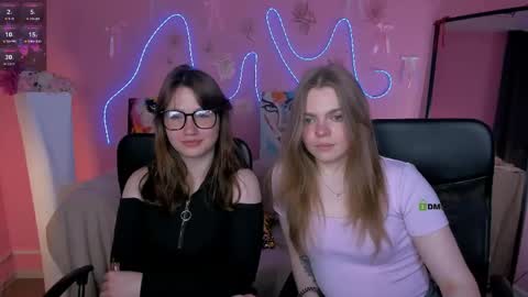 Snapshot of veronica_bubble chatting on 05-22-26, 07:41 Ronni online show from 05-22-26, 07:41