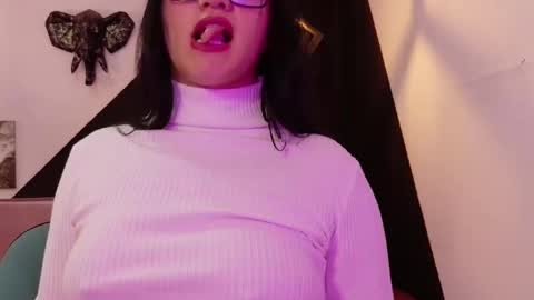   online show from 12-01-25, 12:54