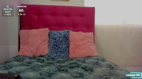 Veronica online show from 02-16-26, 04:25