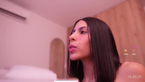 Veronica online show from 09-16-25, 12:28