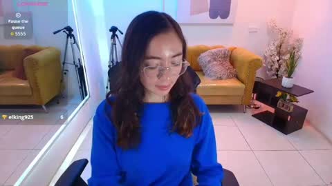 Snapshot of veronica_miiller chatting on 05-13-26, 07:33 veronica online show from 05-13-26, 07:33