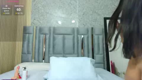 Veronica online show from 02-19-26, 12:45