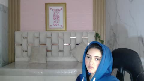 veronicaa_s online show from 04-15-26, 08:42