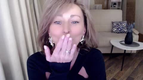 Helen online show from 01-17-25, 05:00