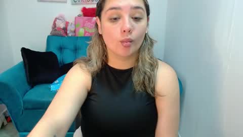 Snapshot of veronicaparkersex chatting on 05-21-26, 12:23 veronicaparkersex online show from 05-21-26, 12:23