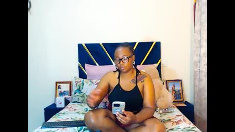 veronicarod1 online show from 02-25-26, 01:48