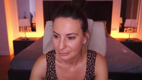 Veronica online show from 07-13-26, 06:27