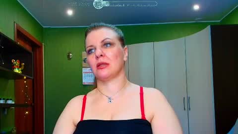 VeronikawGold online show from 06-12-26, 03:11