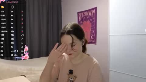 Snapshot of veroniquecabarcas chatting on 06-18-26, 04:13 Anna online show from 06-18-26, 04:13