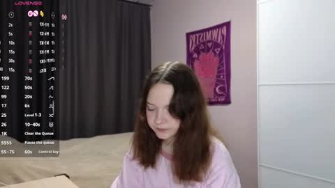Snapshot of veroniquecabarcas chatting on 06-22-26, 12:13 Anna online show from 06-22-26, 12:13