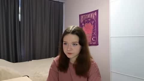 Snapshot of veroniquecabarcas chatting on 06-23-26, 07:39 Anna online show from 06-23-26, 07:39