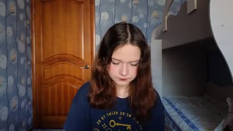 Snapshot of veroniquecabarcas chatting on 07-08-26, 02:05 Anna online show from 07-08-26, 02:05